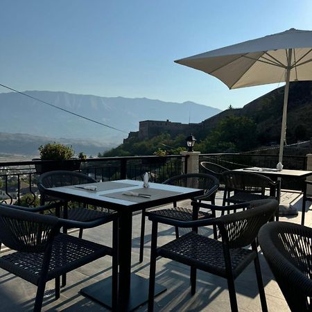 Hotel With Castle View Αργυρόκαστρο Εξωτερικό φωτογραφία