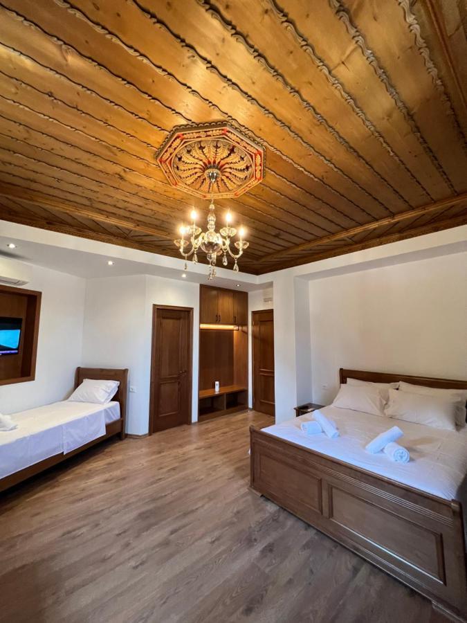 Hotel With Castle View Αργυρόκαστρο Εξωτερικό φωτογραφία