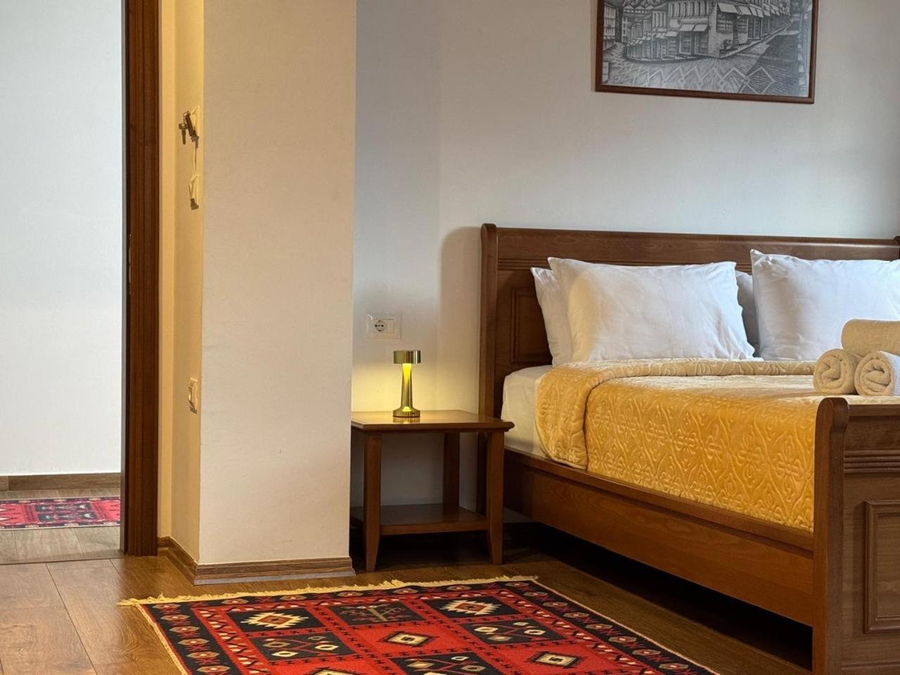Hotel With Castle View Αργυρόκαστρο Εξωτερικό φωτογραφία